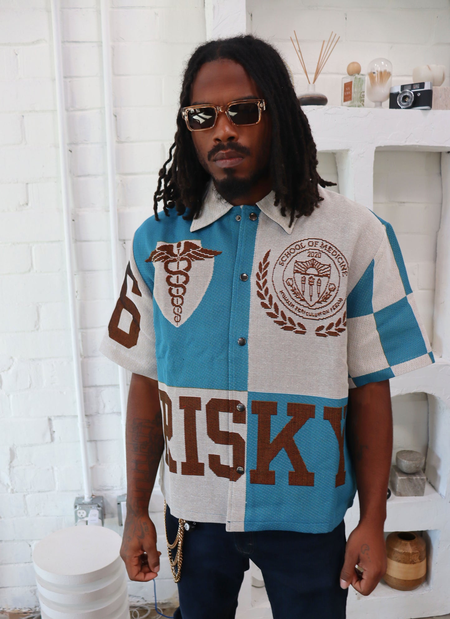 MED STUDENT TAPESTRY JACQUARD FABRIC SHIRT