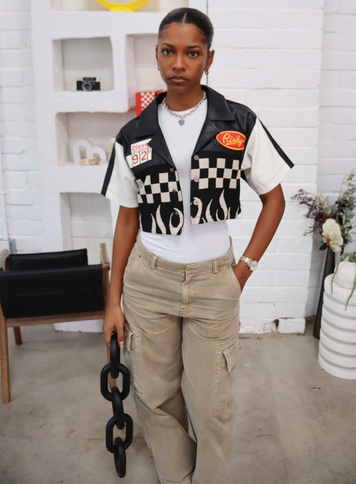 (WOMENS) TRUCK STOP HANDMADE TAPESTRY JACQUARD CROP SHIRT BLACK